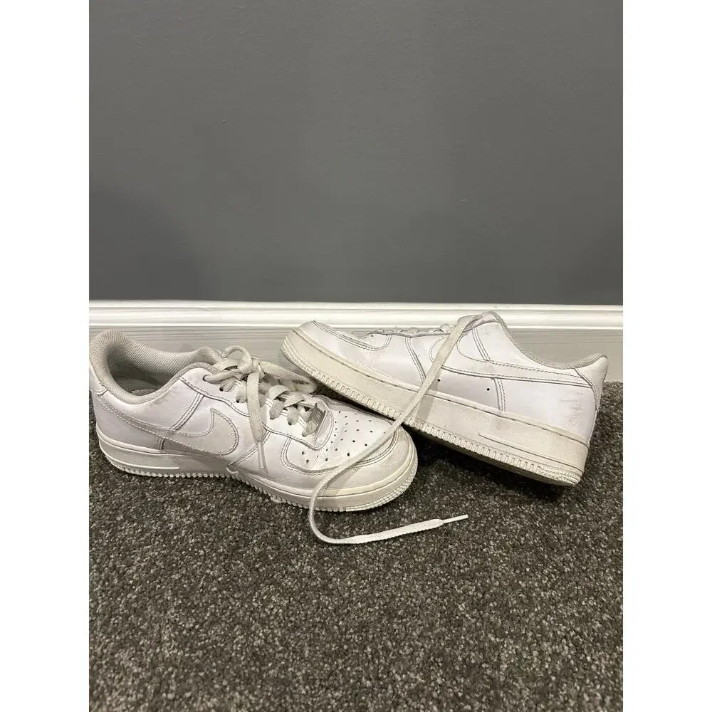 Nike Air Force 1 Low White Athletic Shoes‎ Sneakers 315115-112 Women's Size 8